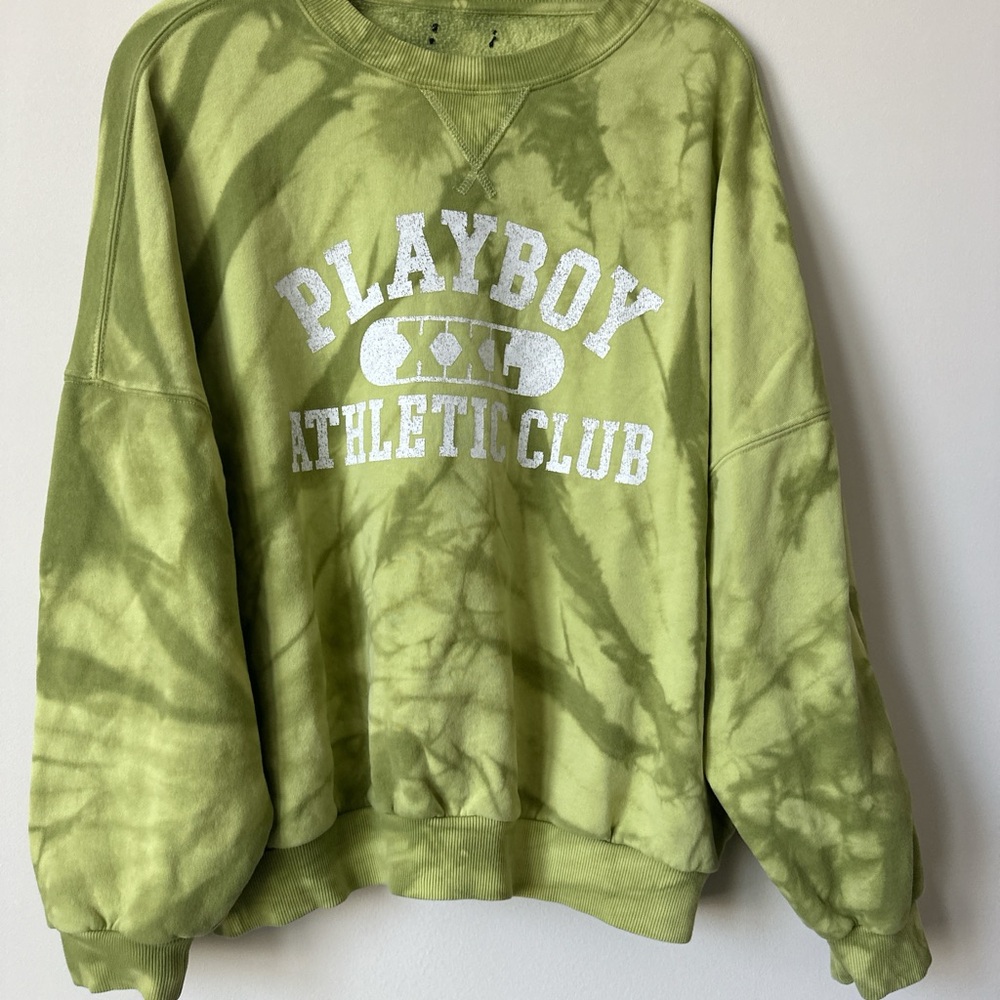 Playboy Pullover ๐ - Picture 2 of 5